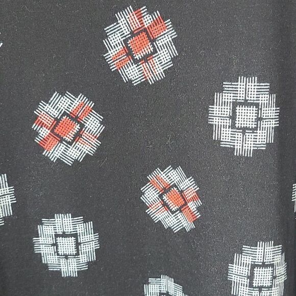 LuLaRoe Carly Dress XS 2/4 Black Floral Geo Print Jersey Knit Swing - Picture 5 of 11